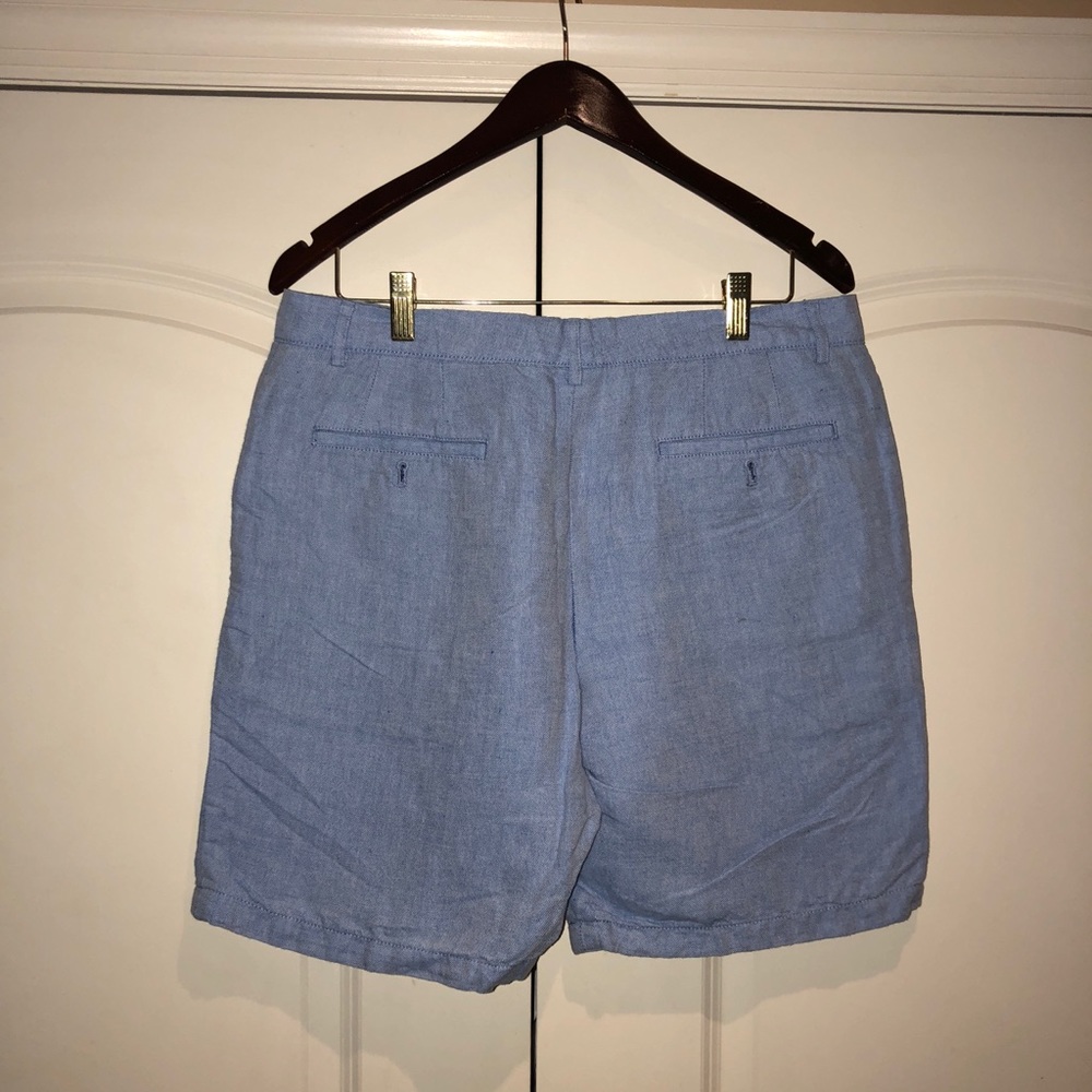 Club Monaco Shorts - Picture 2 of 2